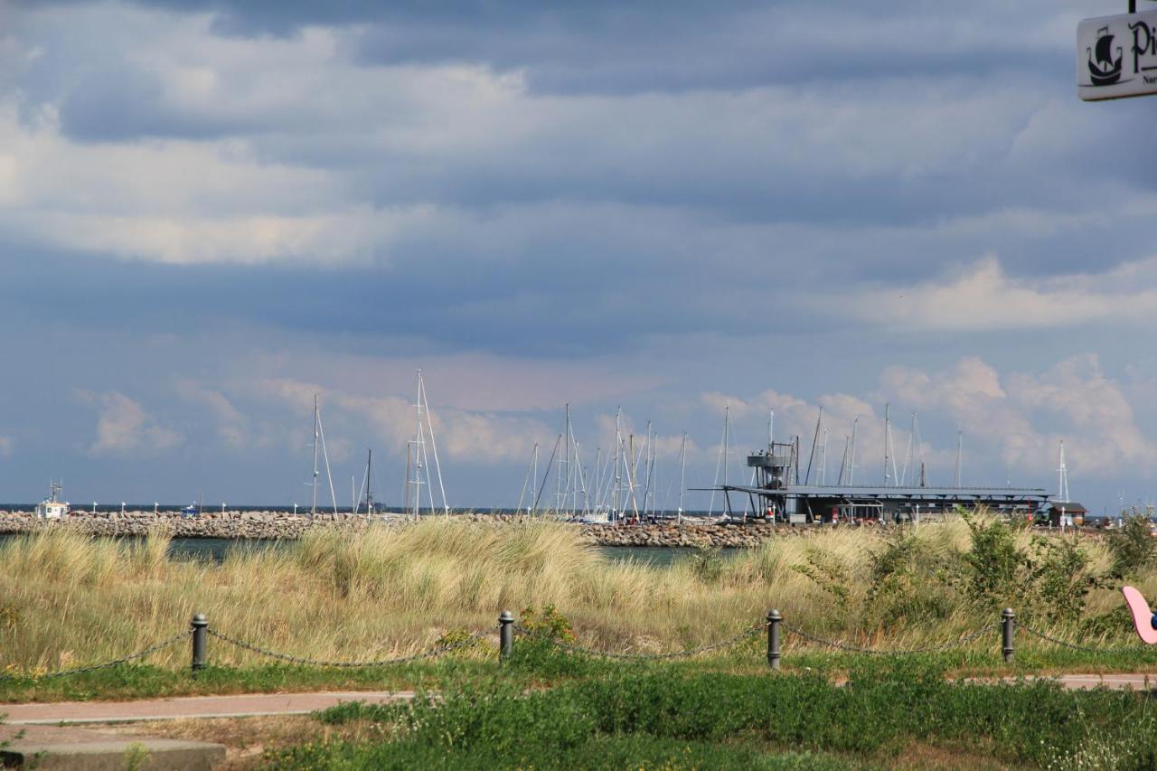 Villa Am Meer Glowe Apartment Eg Esterno foto